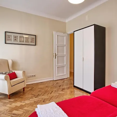 Almirante Floor - Lisbonbreaks * Lizbona